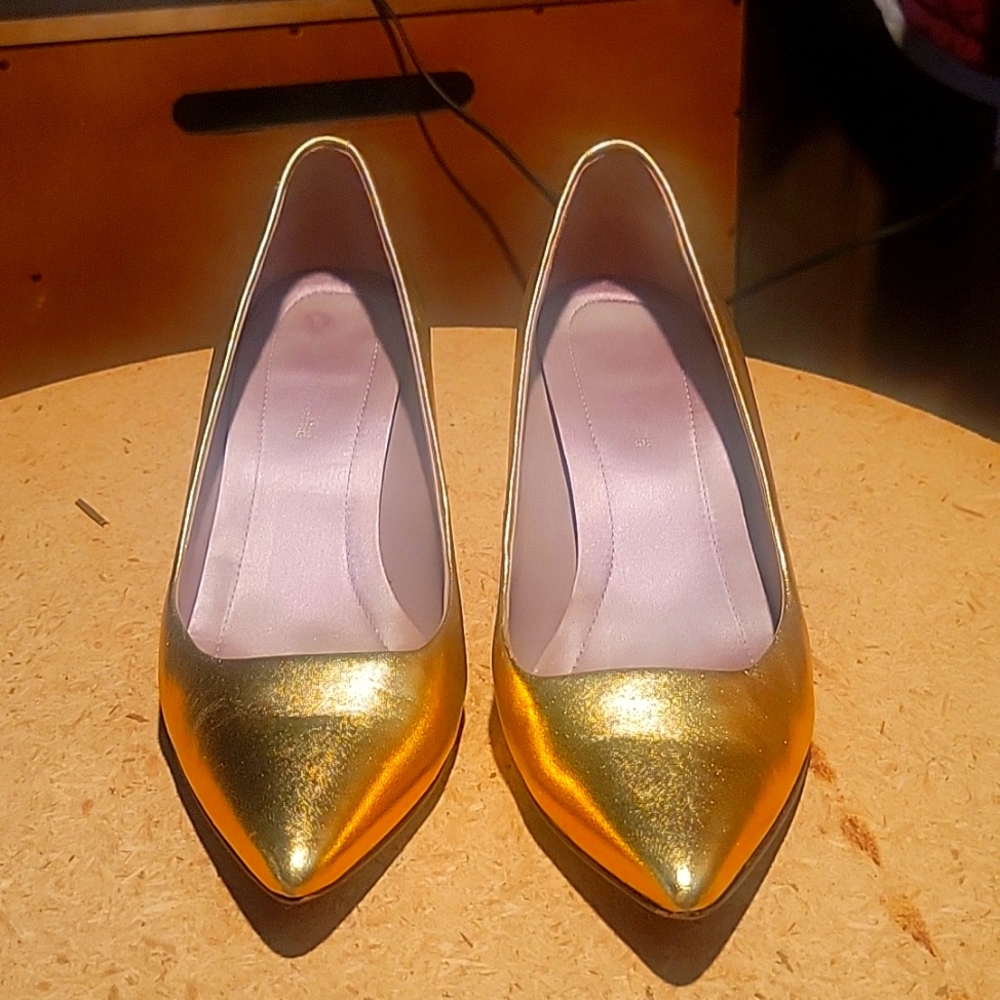 Diane Von Furstenbetg 3" heels